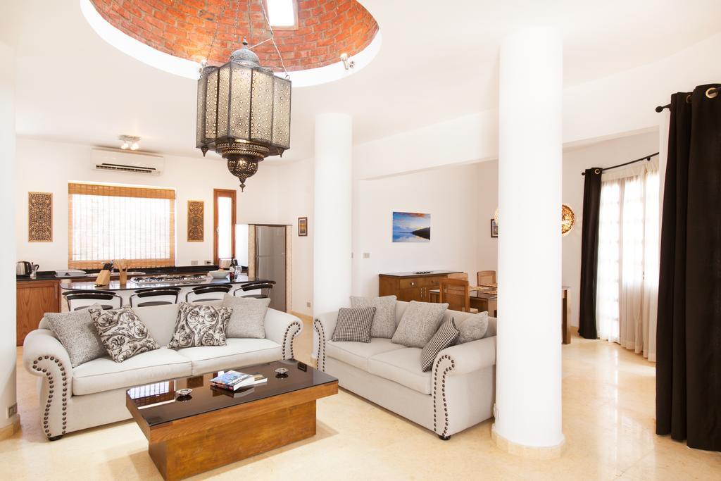 Red Rock Apartments Dahab Oda fotoğraf