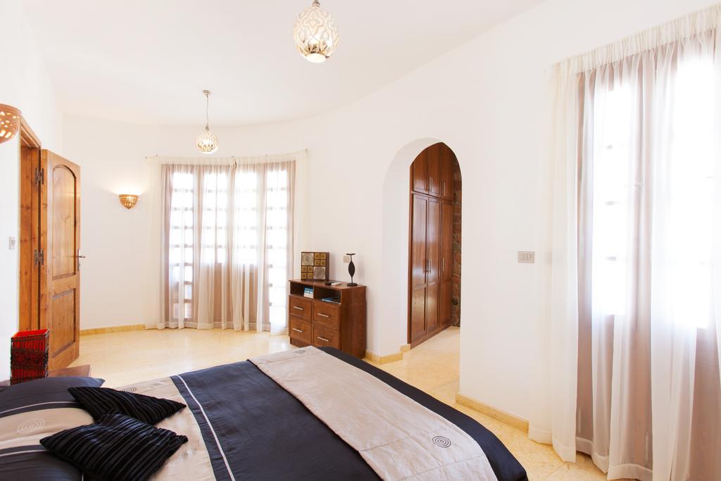 Red Rock Apartments Dahab Oda fotoğraf