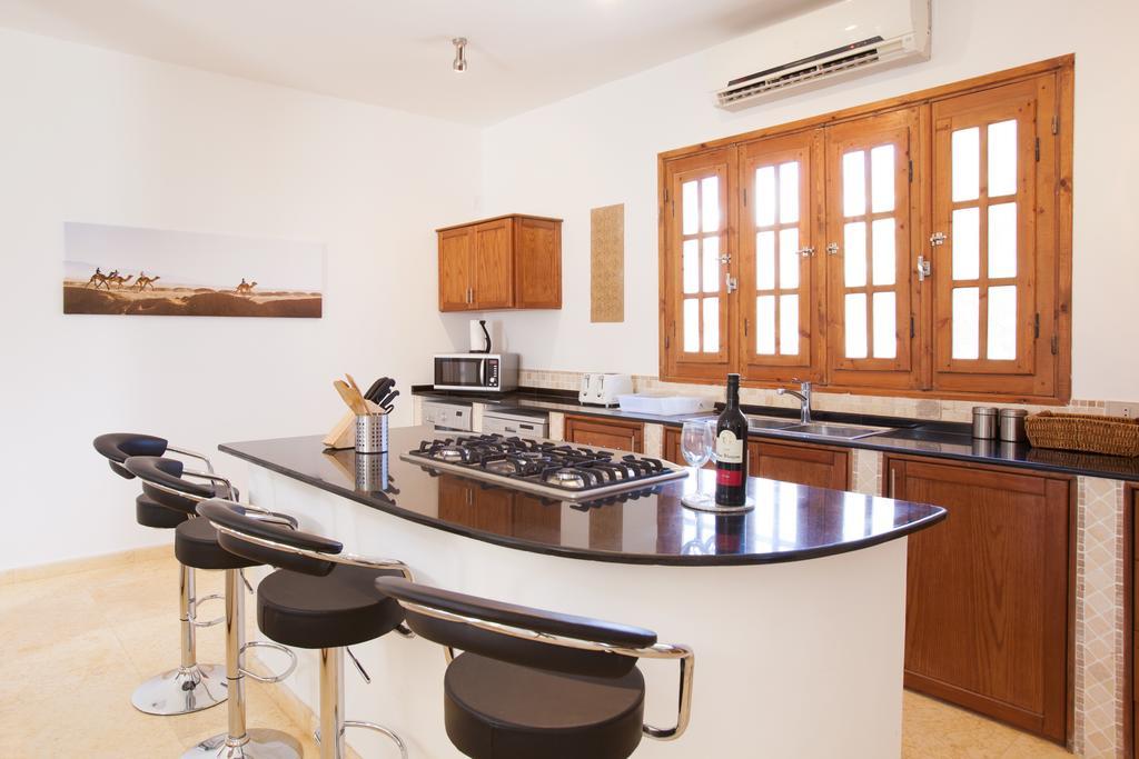 Red Rock Apartments Dahab Oda fotoğraf